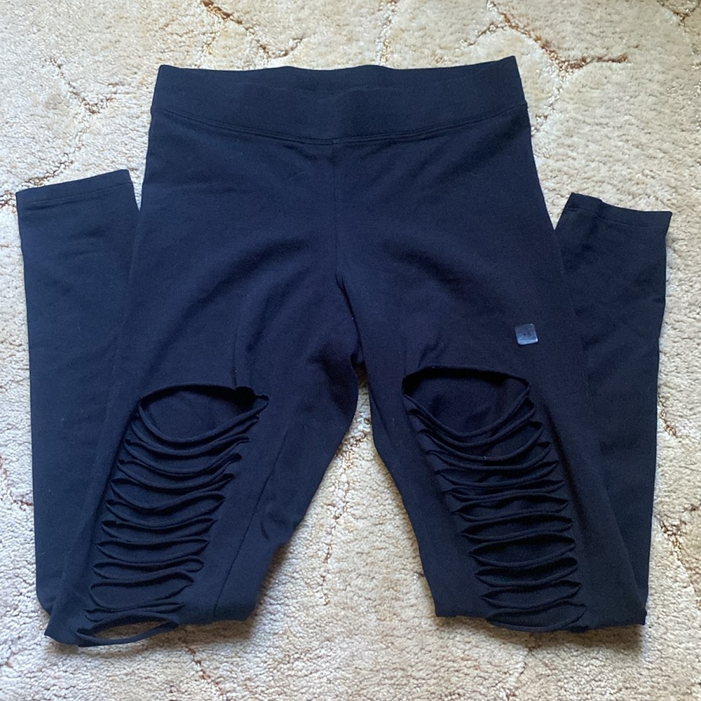 🧡2/$15🧡 NWOT Express Ripped Leggings - Picture 7 of 7